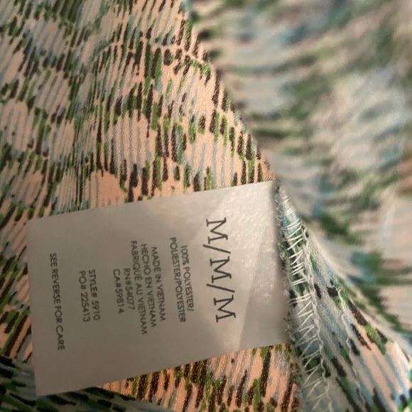 Cabi sleeveless top band on bottom button front. - Picture 3 of 4